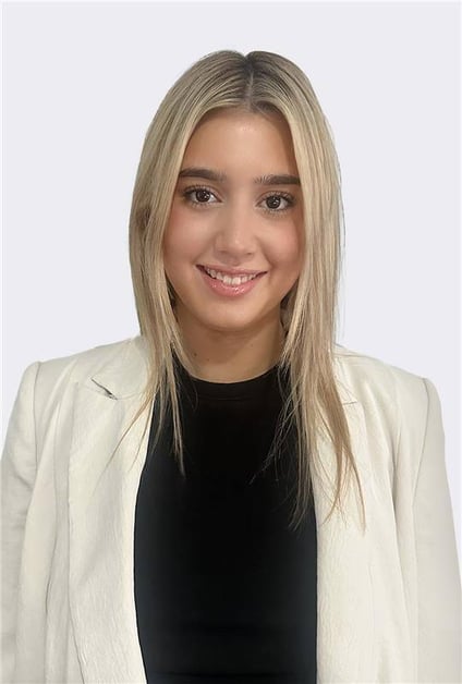 Lilyrna Granato Portrait